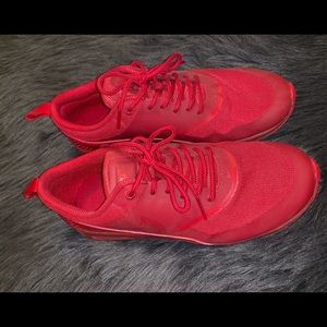 Nike AirMax Thea in Red
